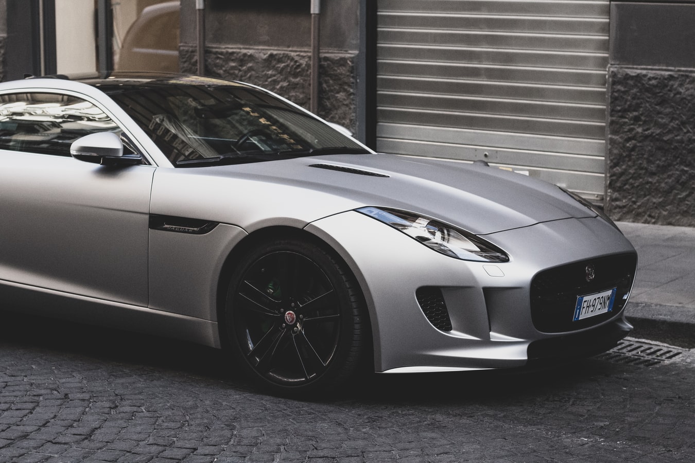 Lees meer over het artikel JAGUAR Glascoating