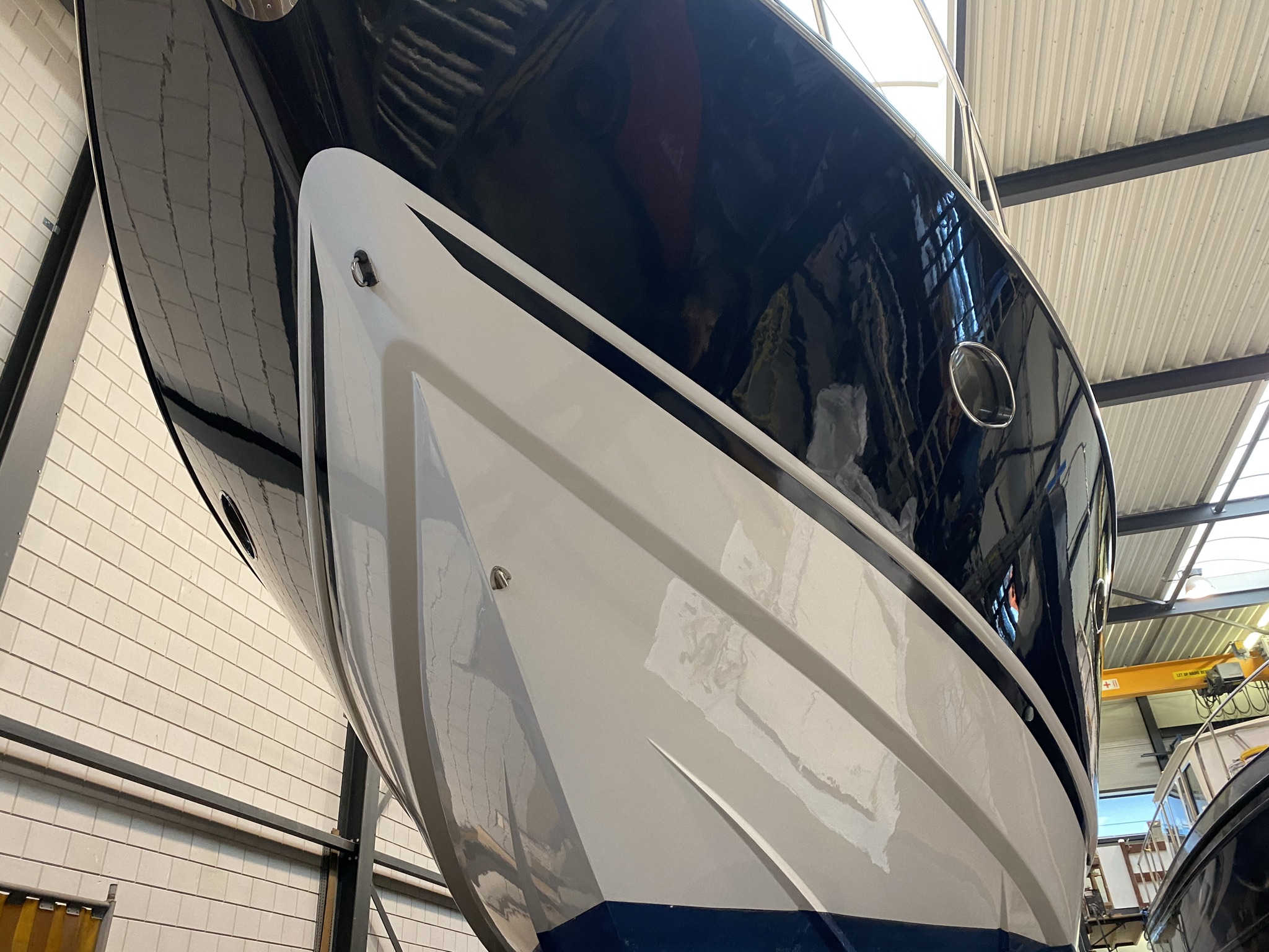 SUNSEEKER 18 meter Bronze detailing