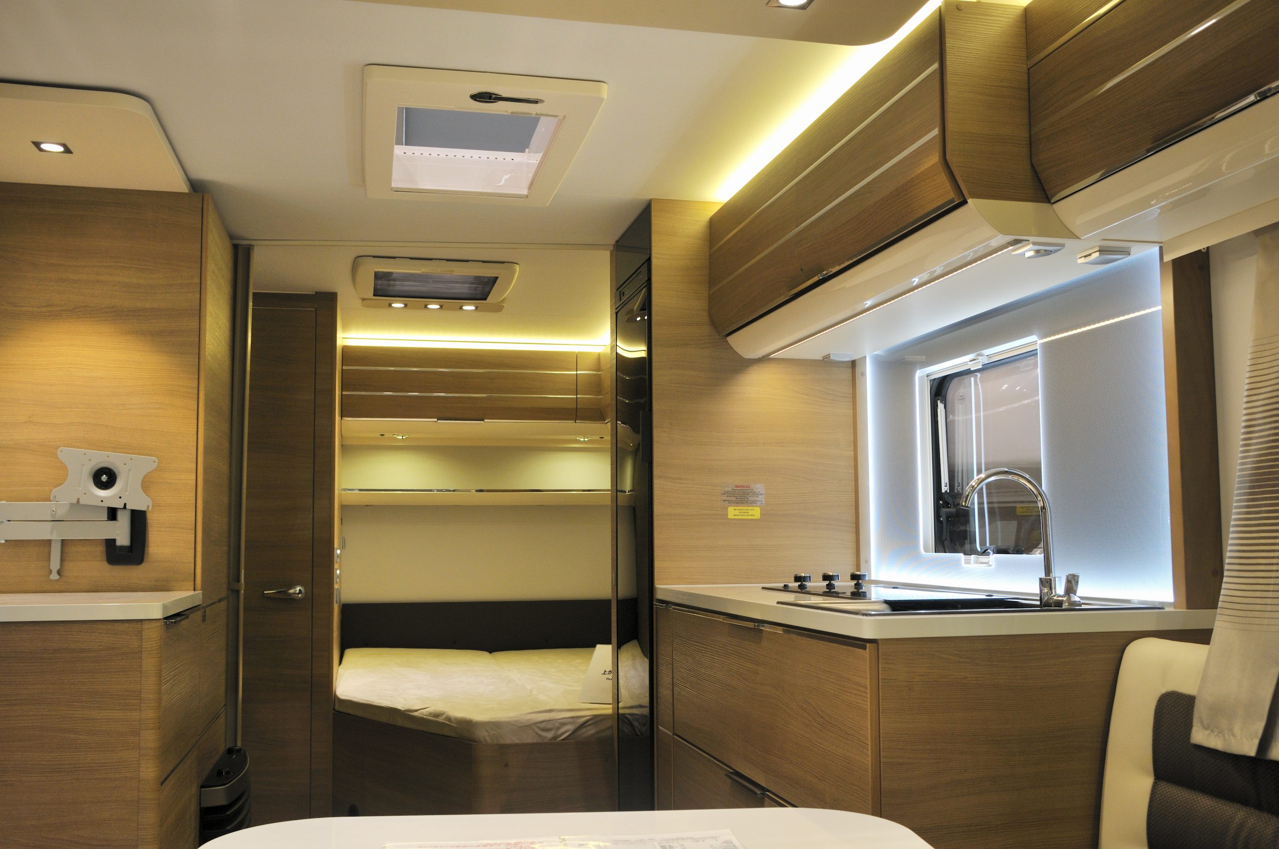 Lees meer over het artikel Interieur Caravan Reinigen