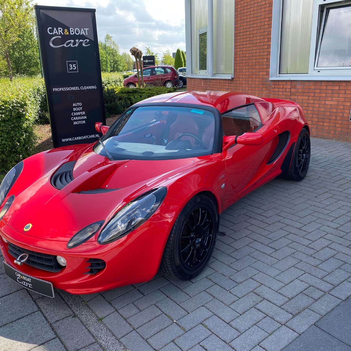 Lees meer over het artikel Lotus Elise glascoating Gold Car Detailing Swisstec